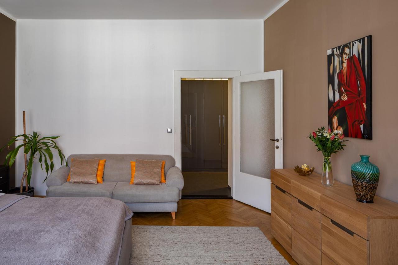 Deluxe Apartment In Old Town By Prague Days Eksteriør billede